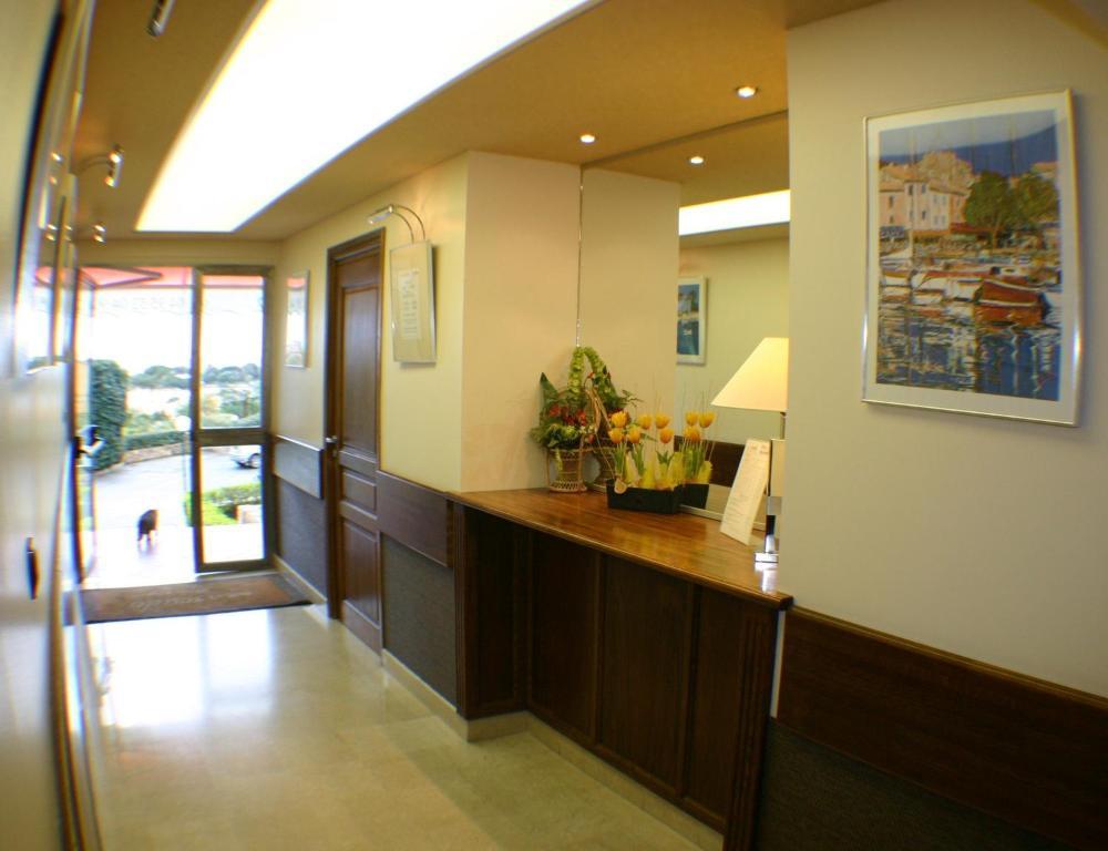 Residence Hoteliere Scudo Ajaccio  Exteriör bild