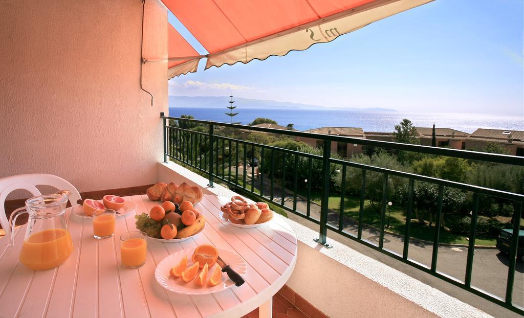Residence Hoteliere Scudo Ajaccio  Exteriör bild